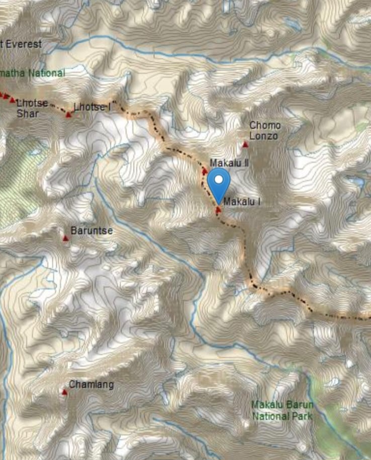 Ignacio Barrio y Uxue Murolas conquistan el Makalu